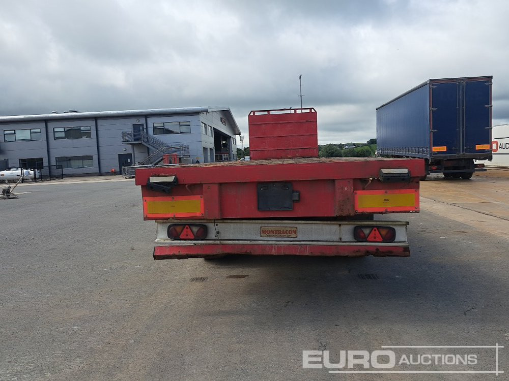 Montracon 45' Tri Axle Flat Trailer, Goal Post Sockets - Semirremolque plataforma/ Caja abierta: foto 4 Montracon 45' Tri Axle Flat Trailer, Goal Post Sockets - Semirremolque plataforma/ Caja abierta: foto 4