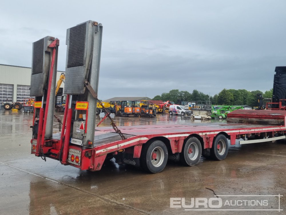 Nooteboom Tri Axle Stepframe Low Loader Trailer, Rear Steer, Hydraulic Fliptoe Ramps, Winch - Semirremolque góndola rebajadas: foto 5 Nooteboom Tri Axle Stepframe Low Loader Trailer, Rear Steer, Hydraulic Fliptoe Ramps, Winch - Semirremolque góndola rebajadas: foto 5