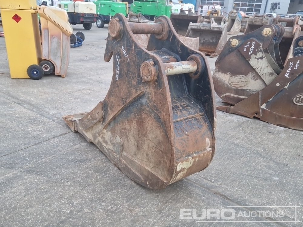 Rhinox 20" Digging Bucket 80mm Pin to suit 20 Ton Excavator - Cazo: foto 3 Rhinox 20" Digging Bucket 80mm Pin to suit 20 Ton Excavator - Cazo: foto 3