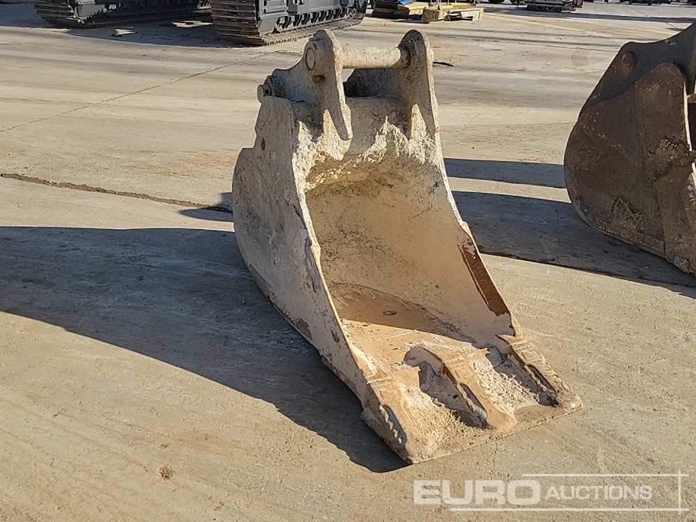 Rhinox 24" Digging Bucket 65mm Pin to suit 13 Ton Excavator - Cazo: foto 1 Rhinox 24" Digging Bucket 65mm Pin to suit 13 Ton Excavator - Cazo: foto 1