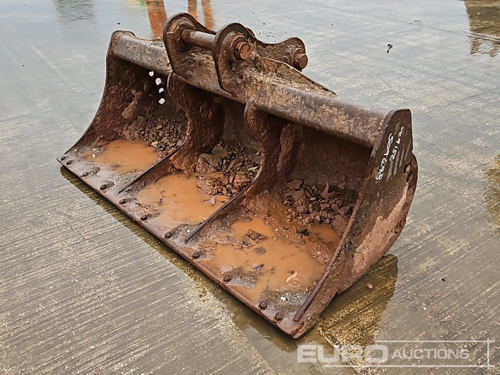 Rhinox 72" Ditching Bucket 65mm Pin to suit 13 Ton Excavator - Cazo: foto 1 Rhinox 72" Ditching Bucket 65mm Pin to suit 13 Ton Excavator - Cazo: foto 1
