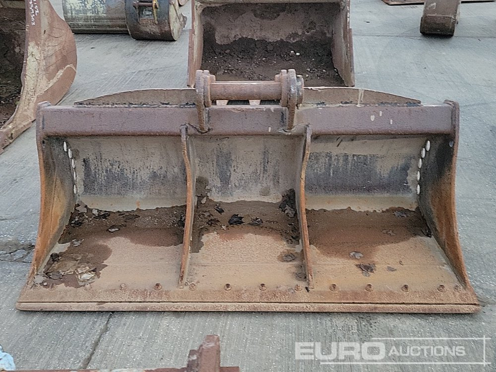 Rhinox 84" Ditching Bucket 80mm Pin to suit 20 Ton Excavator - Cazo: foto 2 Rhinox 84" Ditching Bucket 80mm Pin to suit 20 Ton Excavator - Cazo: foto 2