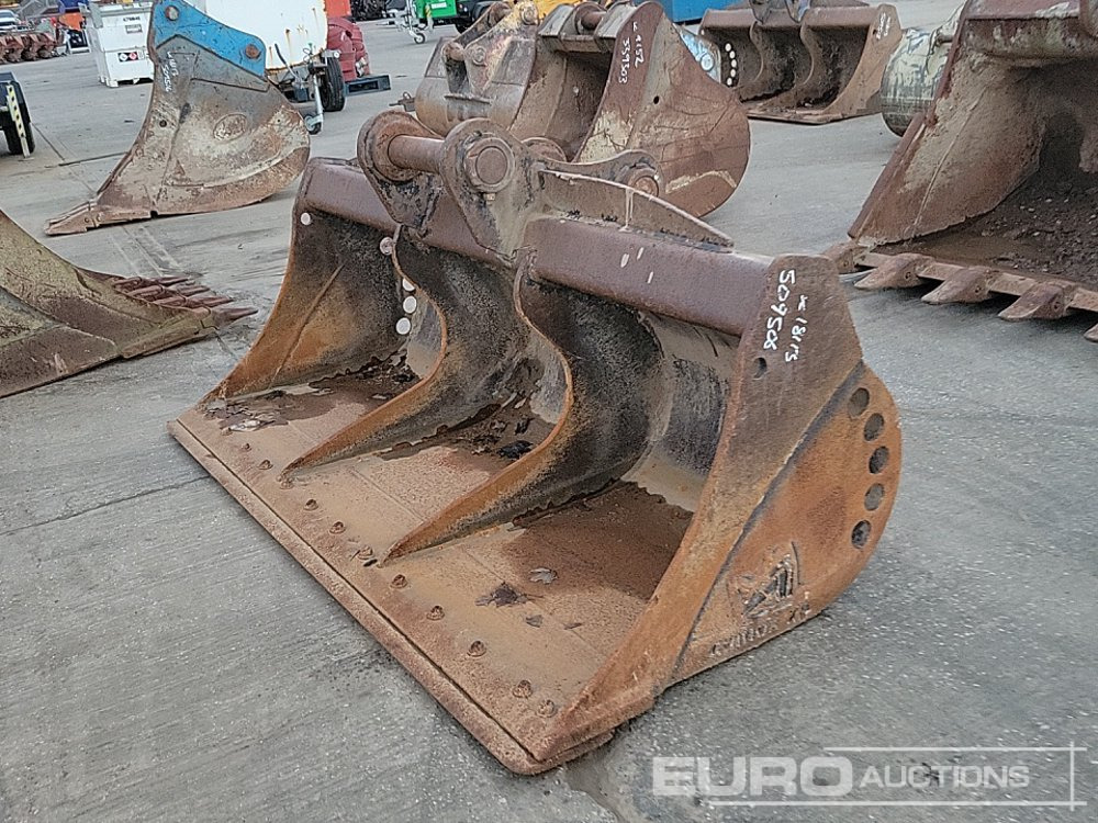 Rhinox 84" Ditching Bucket 80mm Pin to suit 20 Ton Excavator - Cazo: foto 1 Rhinox 84" Ditching Bucket 80mm Pin to suit 20 Ton Excavator - Cazo: foto 1
