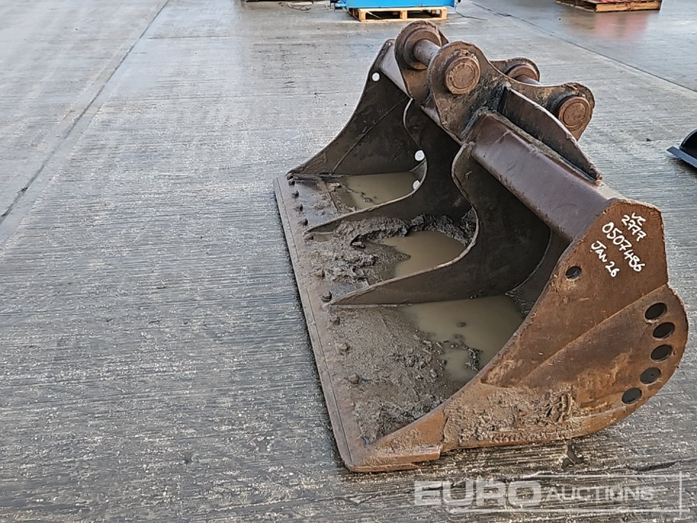 Rhinox 84" Ditching Bucket 80mm Pin to suit 20 Ton Excavator - Cazo: foto 3 Rhinox 84" Ditching Bucket 80mm Pin to suit 20 Ton Excavator - Cazo: foto 3