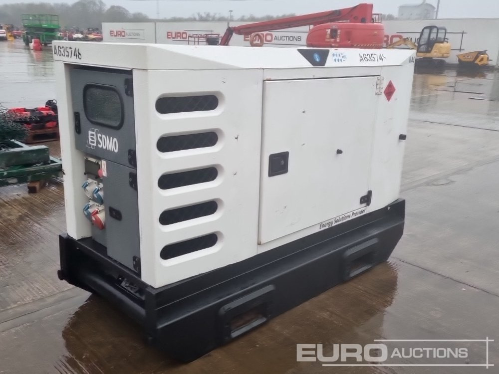SDMO R44 - Generador industriale: foto 1 SDMO R44 - Generador industriale: foto 1