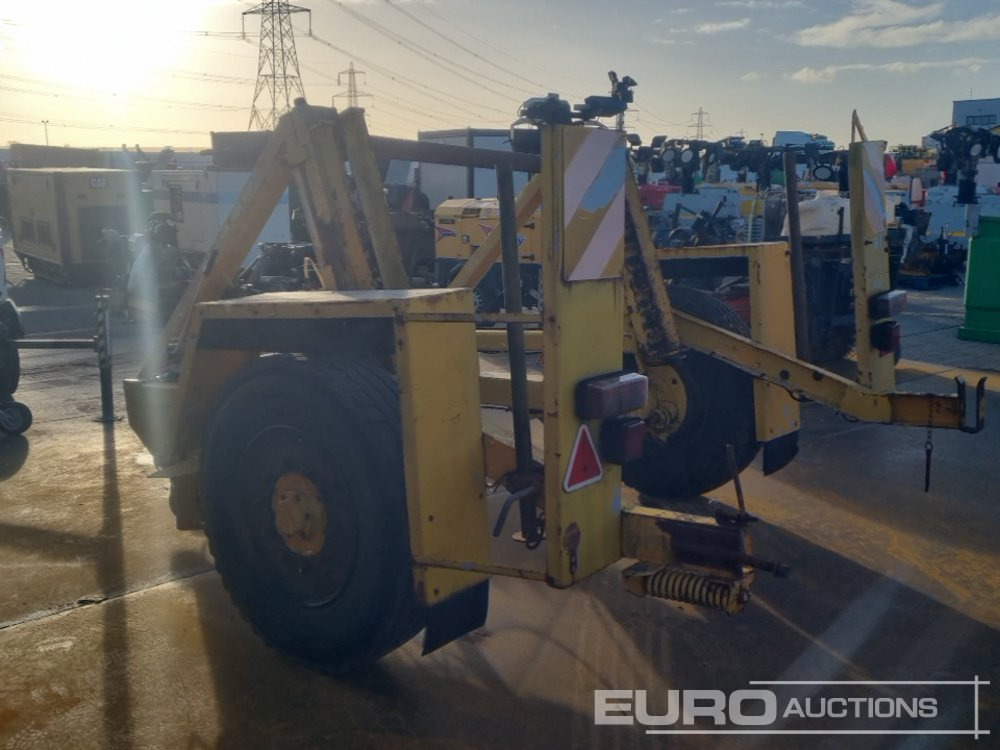 Seb International CD130 - Remolque porta maquinaria: foto 2 Seb International CD130 - Remolque porta maquinaria: foto 2