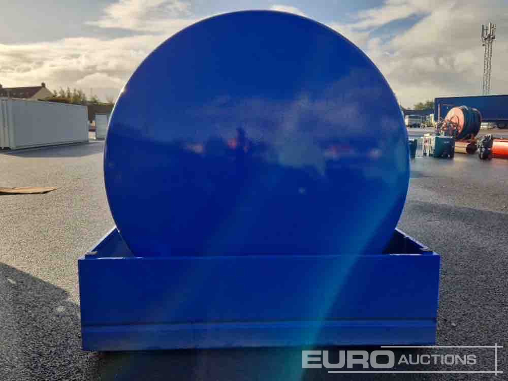 Unused 2025 Emiliana Serbatoi TF9/50 9000 Litre Fuel Tank, Meter, 240 Volt Pump - Tanque de almacenamiento: foto 2 Unused 2025 Emiliana Serbatoi TF9/50 9000 Litre Fuel Tank, Meter, 240 Volt Pump - Tanque de almacenamiento: foto 2