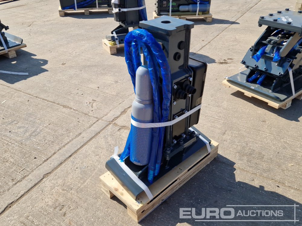 Unused 2025 Hydraulic Breaker to suit Skidsteer - Martillo hidráulico: foto 3 Unused 2025 Hydraulic Breaker to suit Skidsteer - Martillo hidráulico: foto 3