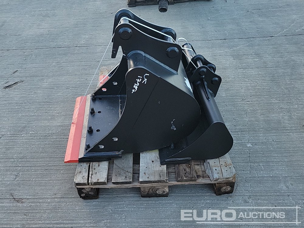 Unused Miller 36" Ditching, 24", 10" Digging Bucket 30-45mm Pin to suit Mini-6 Ton Excavator - Cazo: foto 2 Unused Miller 36" Ditching, 24", 10" Digging Bucket 30-45mm Pin to suit Mini-6 Ton Excavator - Cazo: foto 2