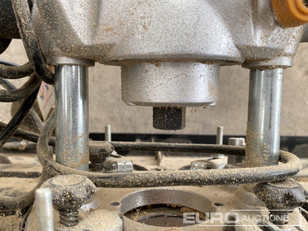 Equipo de construcción Workzone 240 Volt Table Router: foto 9 Equipo de construcción Workzone 240 Volt Table Router: foto 9