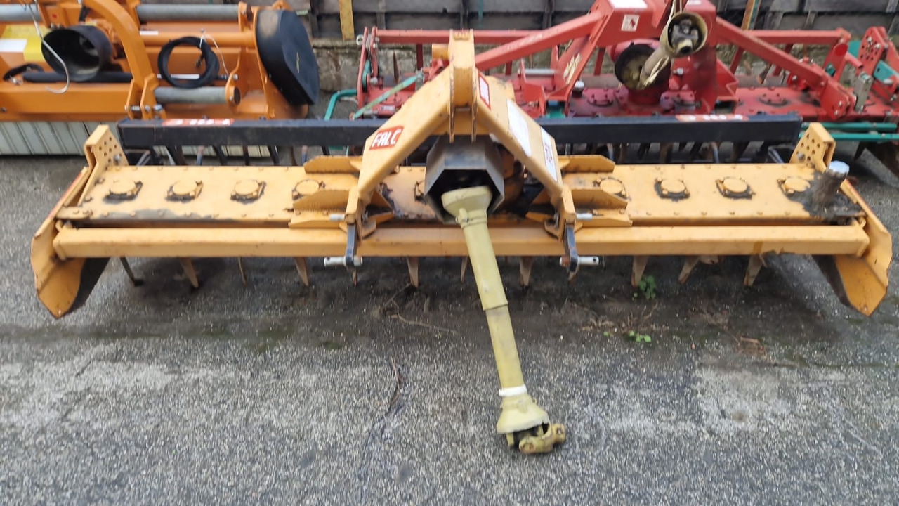 Erpice rotante usato Falc 3 metri - Grada rotativa: foto 1 Erpice rotante usato Falc 3 metri - Grada rotativa: foto 1