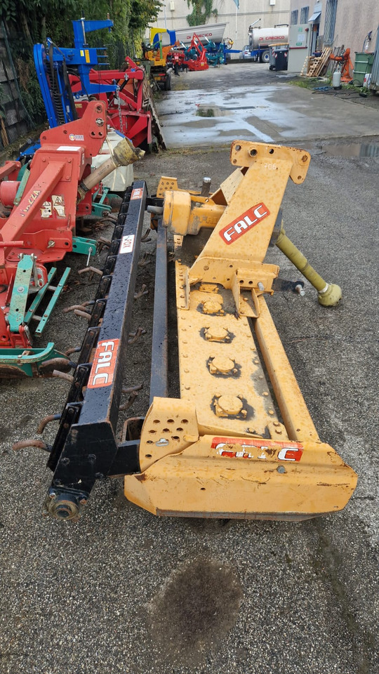 Erpice rotante usato Falc 3 metri - Grada rotativa: foto 2 Erpice rotante usato Falc 3 metri - Grada rotativa: foto 2