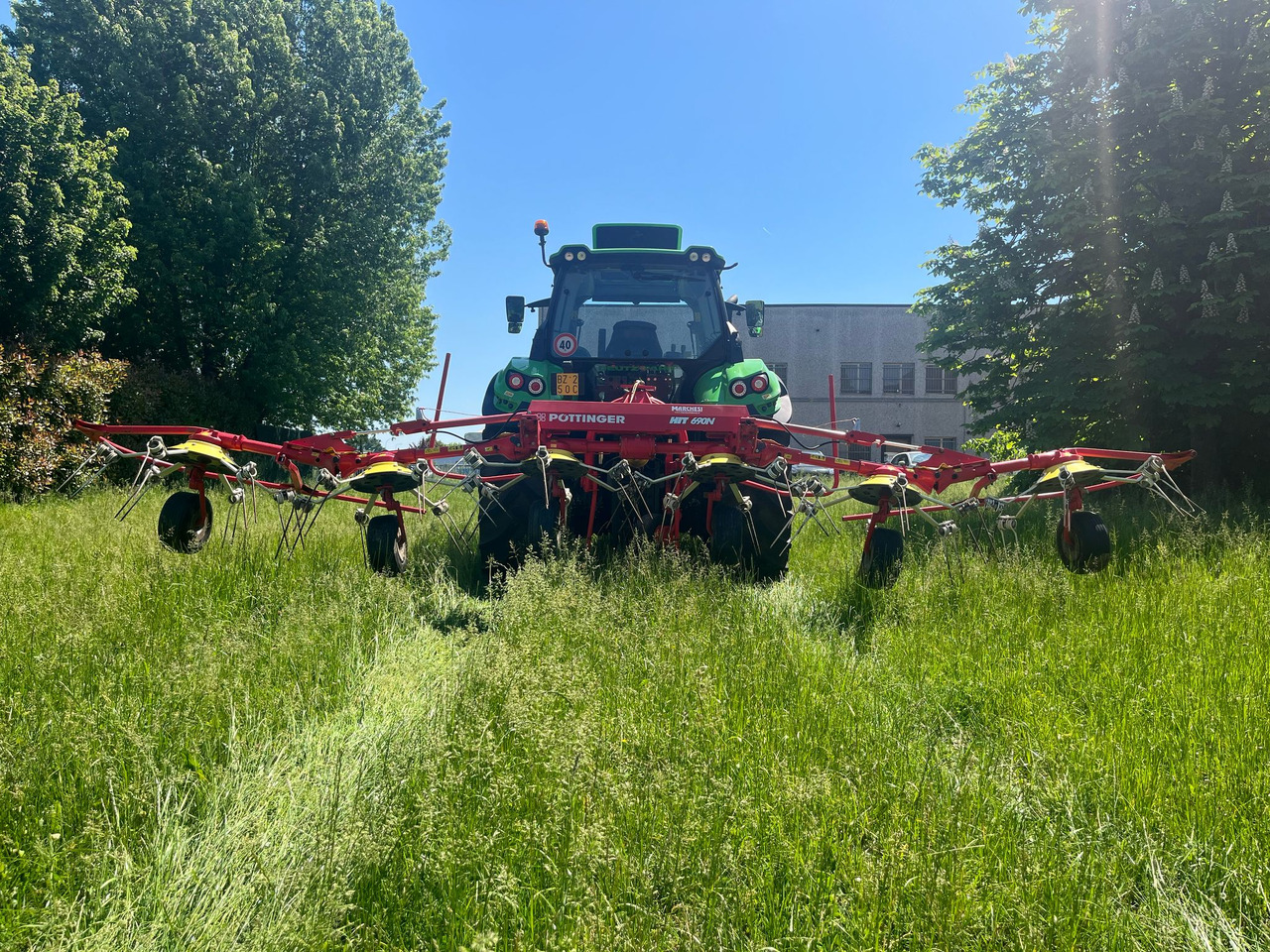 Voltafieno usato Pottinger Hit 690 N - Henificadora: foto 2 Voltafieno usato Pottinger Hit 690 N - Henificadora: foto 2