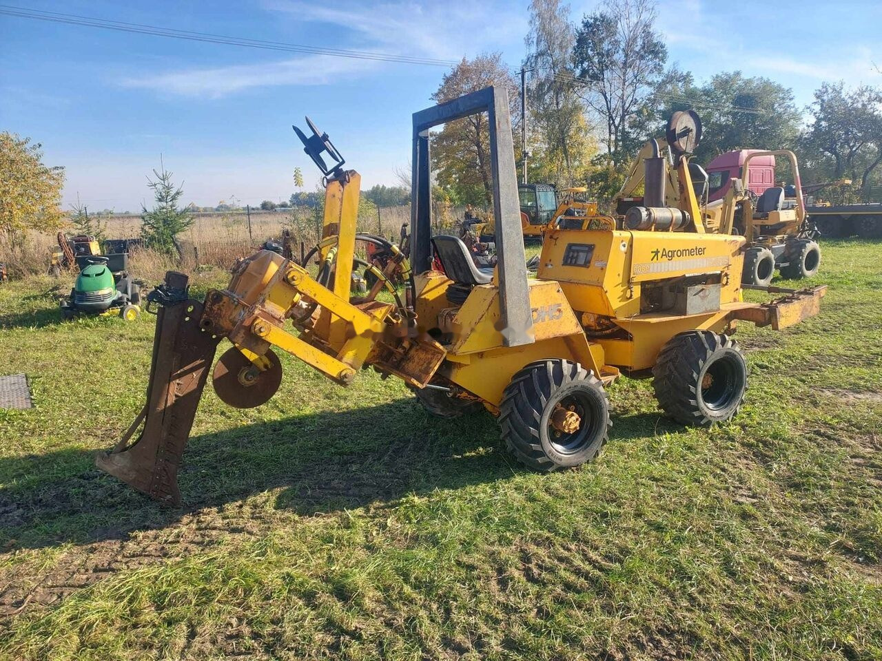 Case Davis DH5 - Zanjadora: foto 1 Case Davis DH5 - Zanjadora: foto 1