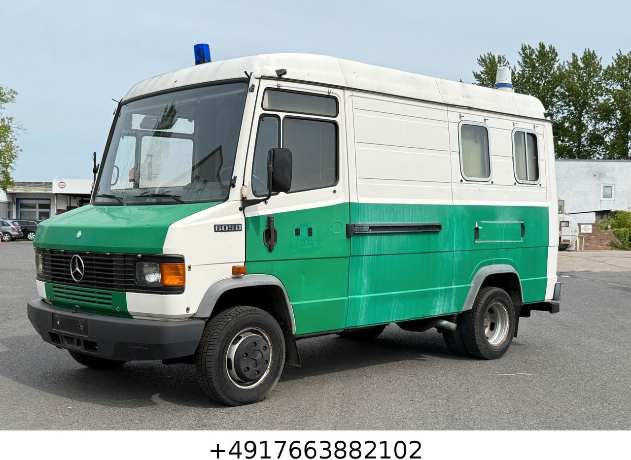 Mercedes-Benz Vario 609D/Manschaftswagen - Furgón: foto 1 Mercedes-Benz Vario 609D/Manschaftswagen - Furgón: foto 1