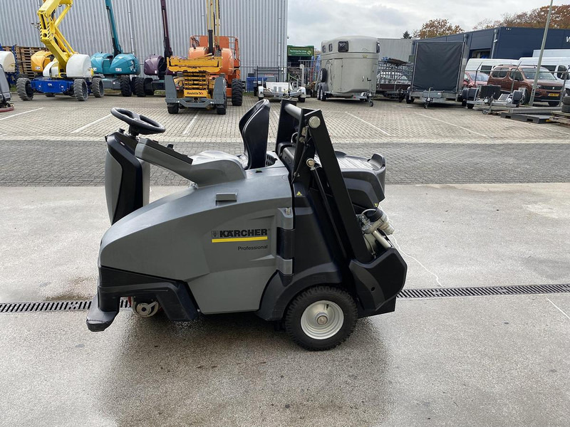 Kärcher KM 105/110 R Bp, Veegmachine, hoogkieper - Barredora vial: foto 5 Kärcher KM 105/110 R Bp, Veegmachine, hoogkieper - Barredora vial: foto 5
