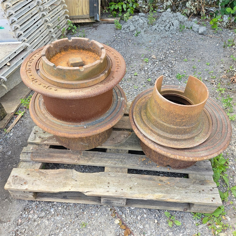 Equipo de construcción ABC Kloakdæksel / manhole covers: foto 18