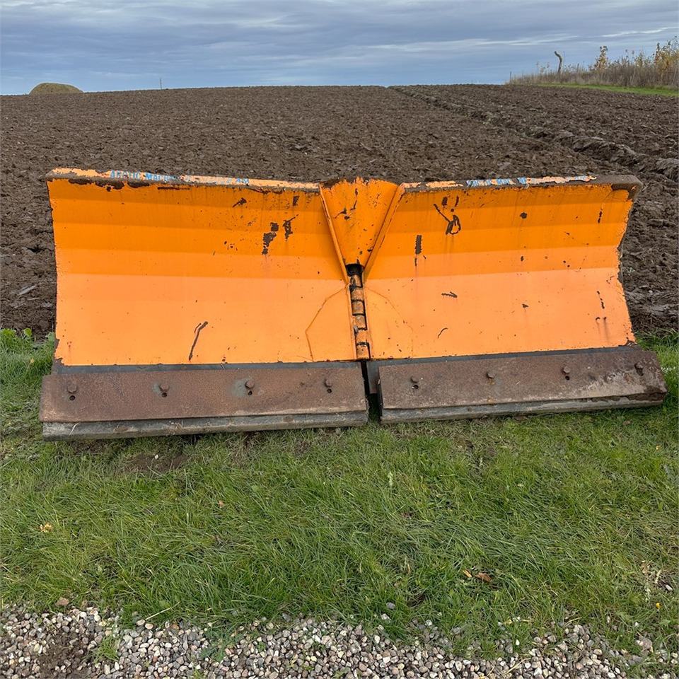 ABC Sneplov 240 cm - Esparcidor de sal: foto 2 ABC Sneplov 240 cm - Esparcidor de sal: foto 2