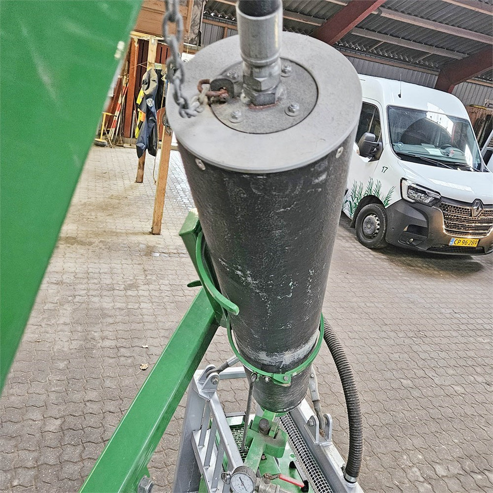 Equipo de construcción AL-Vac 1600 Flex benzin: foto 7 Equipo de construcción AL-Vac 1600 Flex benzin: foto 7