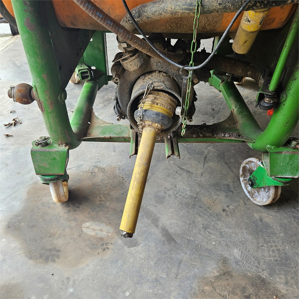 Pulverizador Amazone UF1200: foto 12