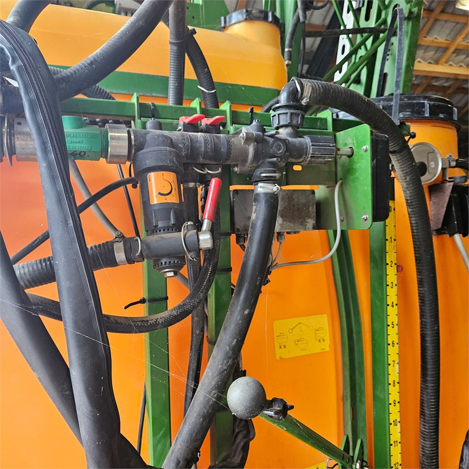 Pulverizador Amazone UF1200: foto 11