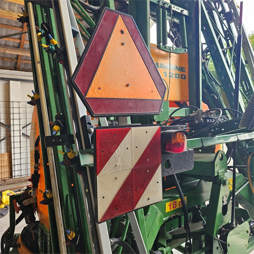 Pulverizador Amazone UF1200: foto 18