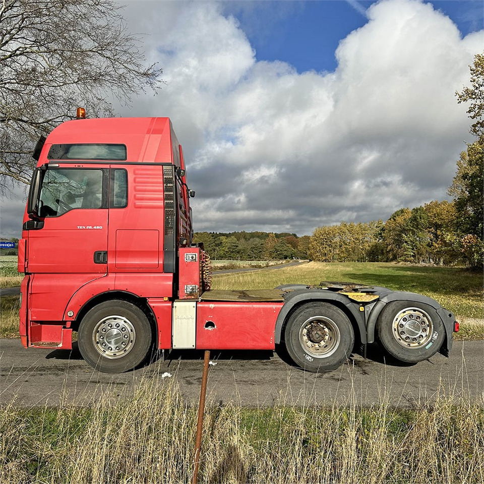 MAN TG 26.6x2-2 BLS - Cabeza tractora: foto 2 MAN TG 26.6x2-2 BLS - Cabeza tractora: foto 2