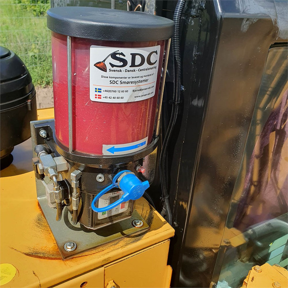 Excavadora de cadenas Caterpillar 323 EL: foto 6