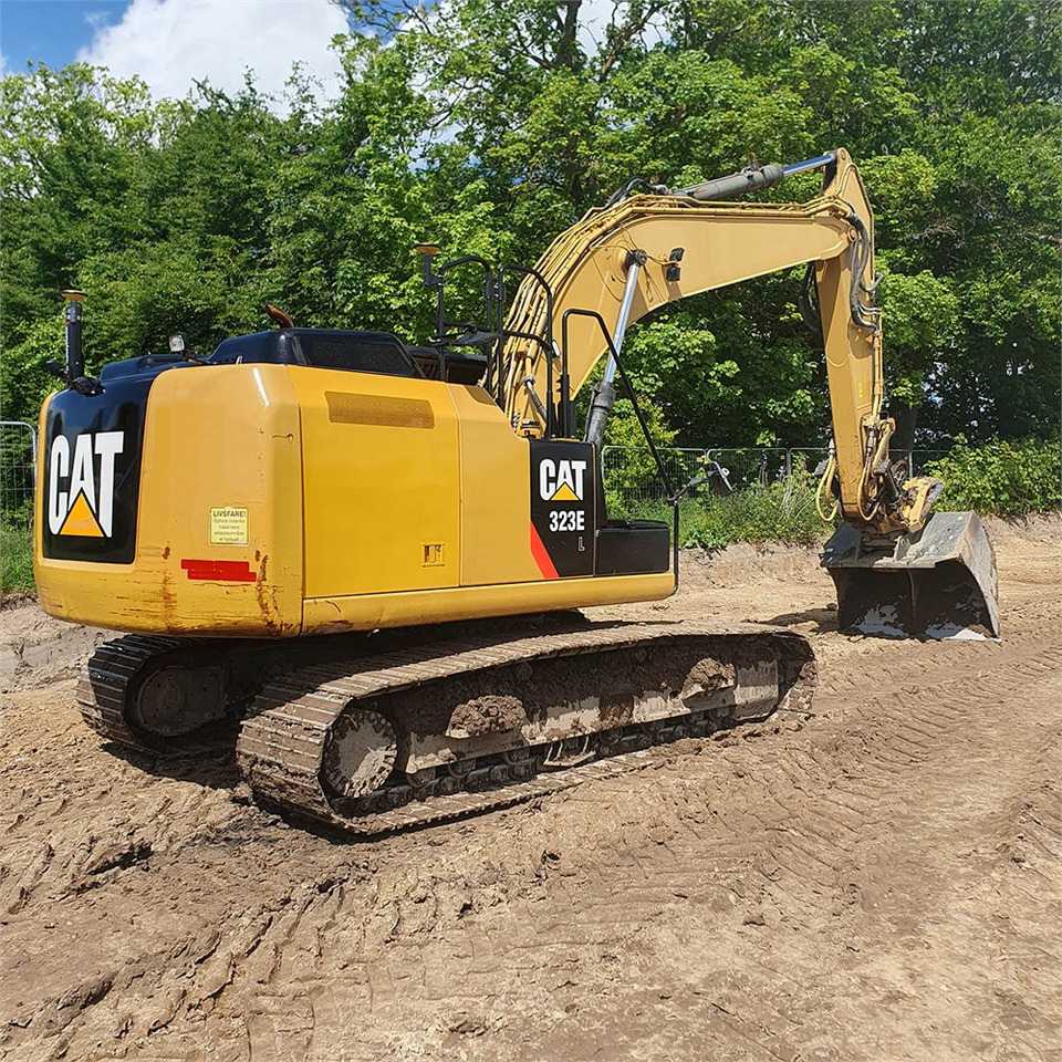 Excavadora de cadenas Caterpillar 323 EL: foto 12