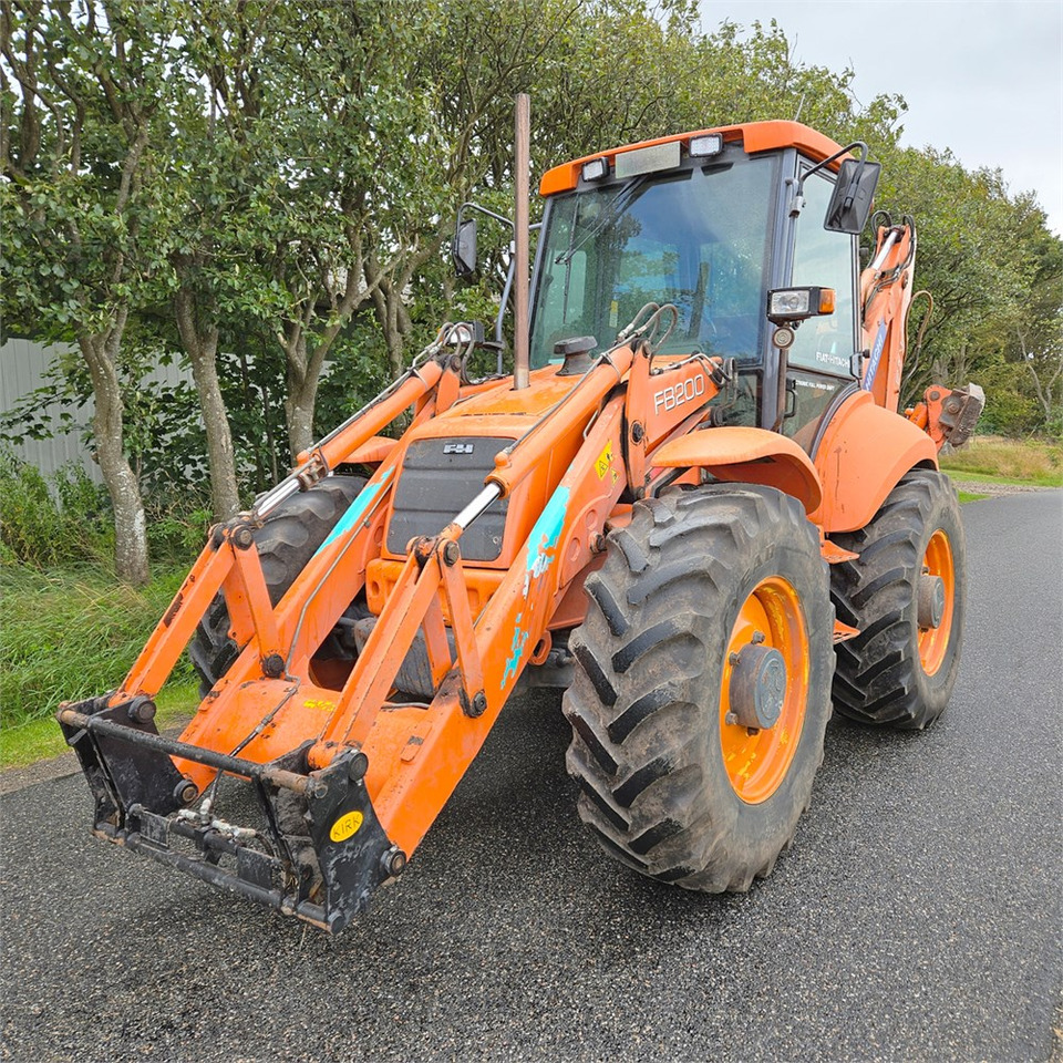 Fiat-Hitachi FB200-4PS - Retroexcavadora: foto 1 Fiat-Hitachi FB200-4PS - Retroexcavadora: foto 1