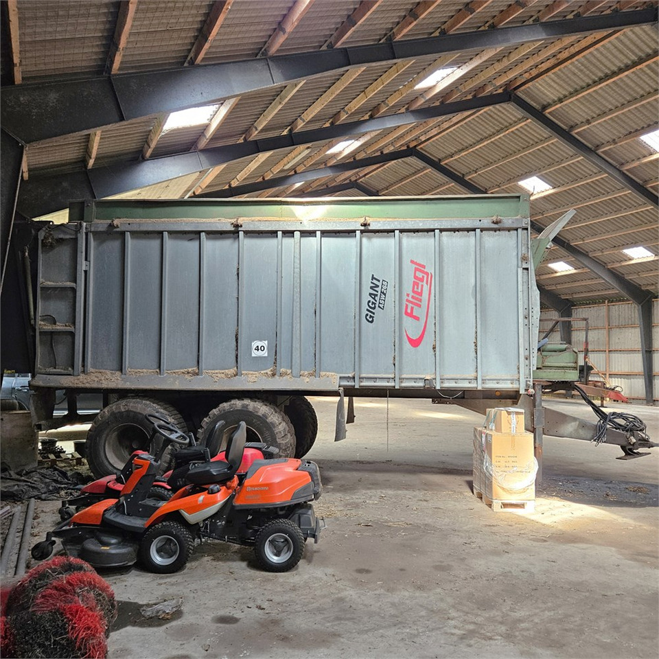 Fliegl Gigant ASW 268 - Remolque agrícola: foto 4 Fliegl Gigant ASW 268 - Remolque agrícola: foto 4