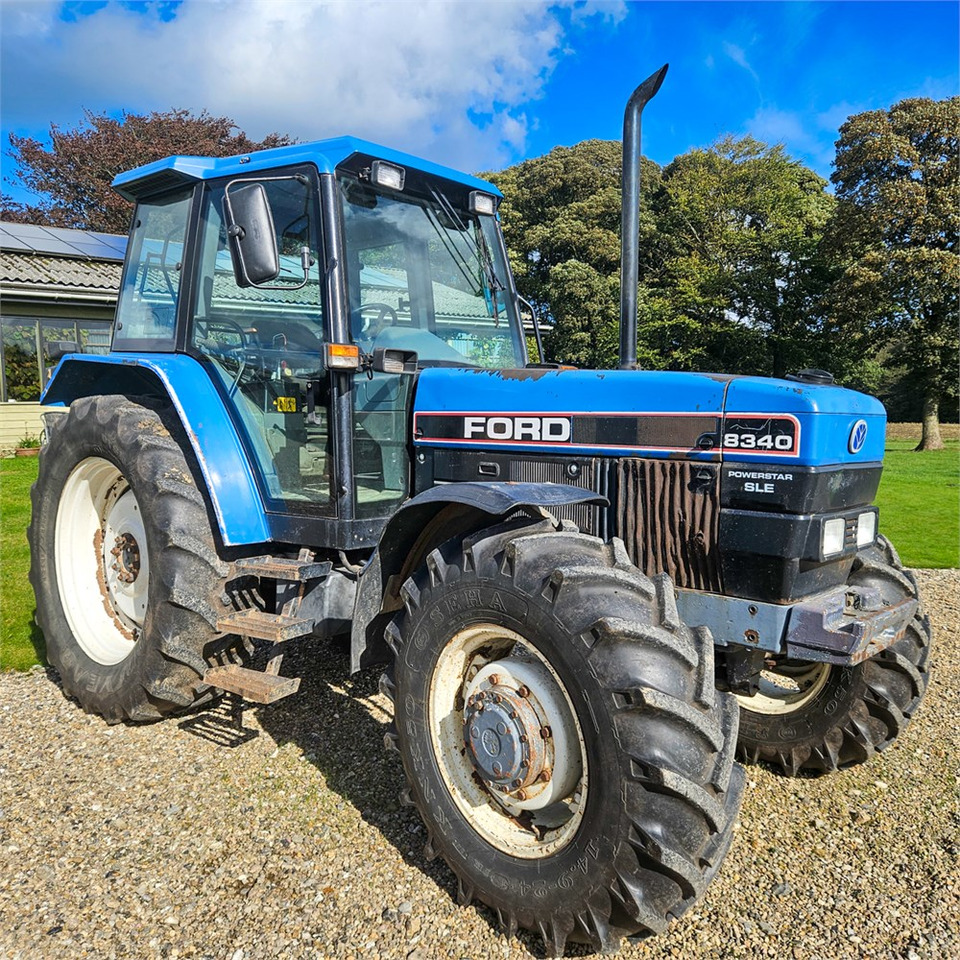 Ford 8340 Powerstar SLE - Tractor: foto 1 Ford 8340 Powerstar SLE - Tractor: foto 1