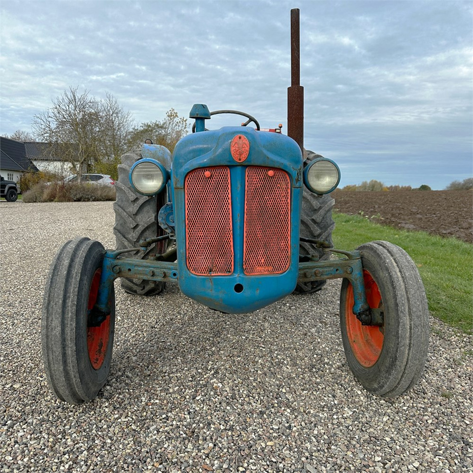 Tractor Ford Dexta T3: foto 9