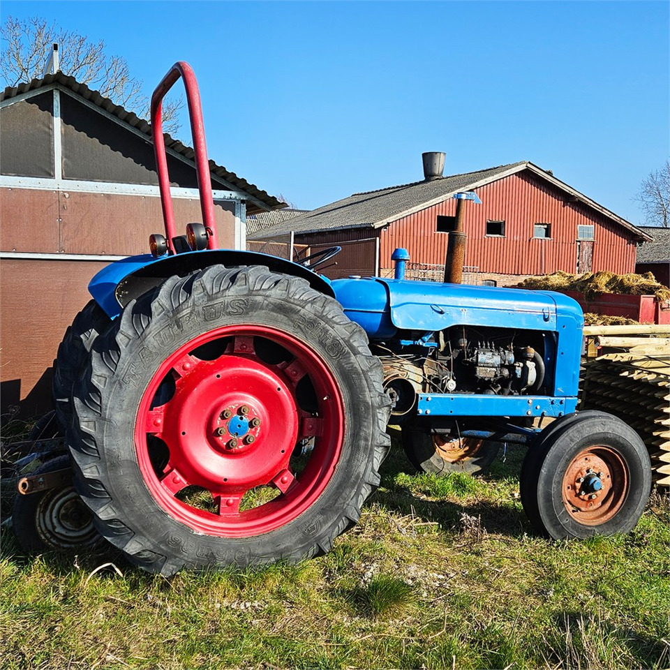 Ford T2 - Tractor: foto 4 Ford T2 - Tractor: foto 4