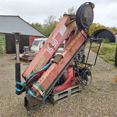 HMF 1560 - Grúa para camión: foto 1 HMF 1560 - Grúa para camión: foto 1