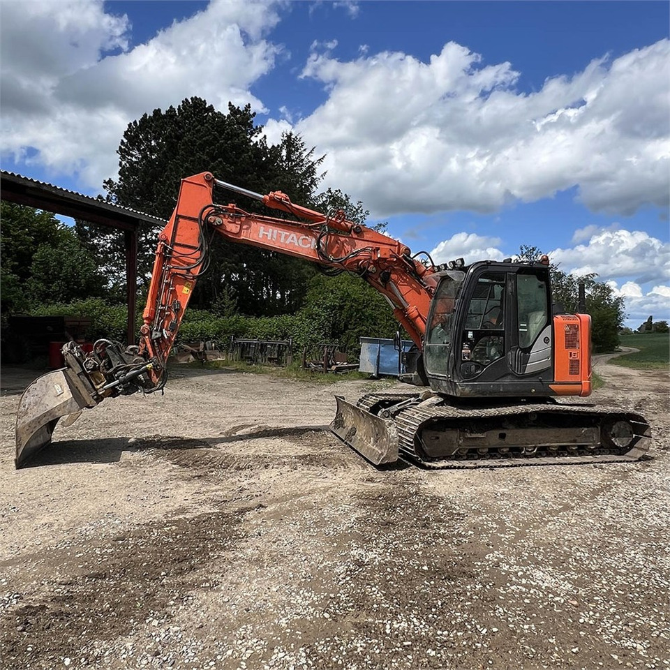 Hitachi ZX135 US-6 - Excavadora de cadenas: foto 3 Hitachi ZX135 US-6 - Excavadora de cadenas: foto 3