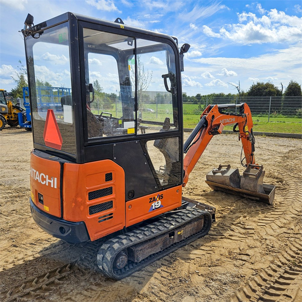 Hitachi ZX19-6 CR - Miniexcavadora: foto 5 Hitachi ZX19-6 CR - Miniexcavadora: foto 5