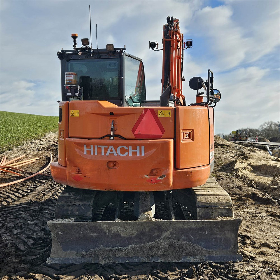 Hitachi ZX85USB-6 - Miniexcavadora: foto 4 Hitachi ZX85USB-6 - Miniexcavadora: foto 4
