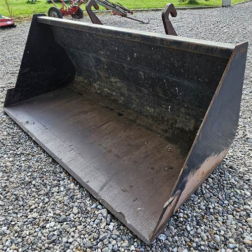 ABC 2500 mm - Implemento para Manipulador telescópico: foto 1 ABC 2500 mm - Implemento para Manipulador telescópico: foto 1