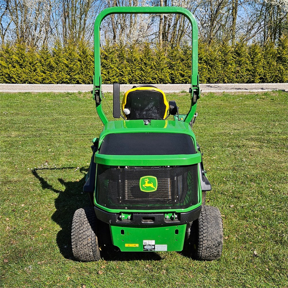 John Deere 1550 TerrainCut - Cortacésped: foto 4 John Deere 1550 TerrainCut - Cortacésped: foto 4