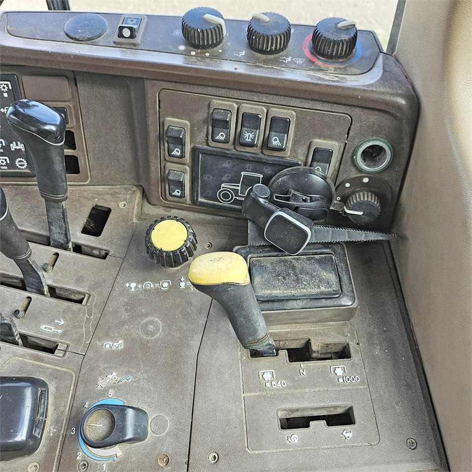 Tractor John Deere 6610: foto 12