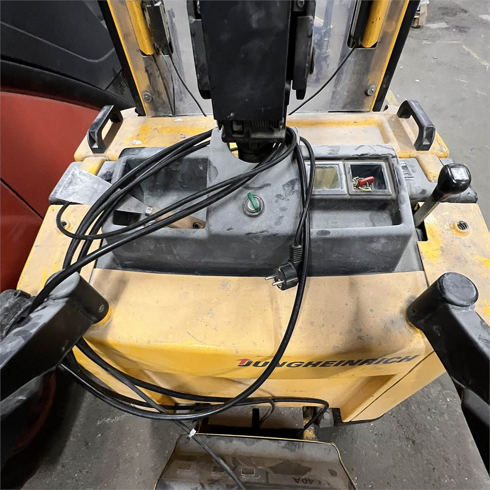 Transpaleta Jungheinrich Hawker Perfect Plus 3 PzB 300: foto 14
