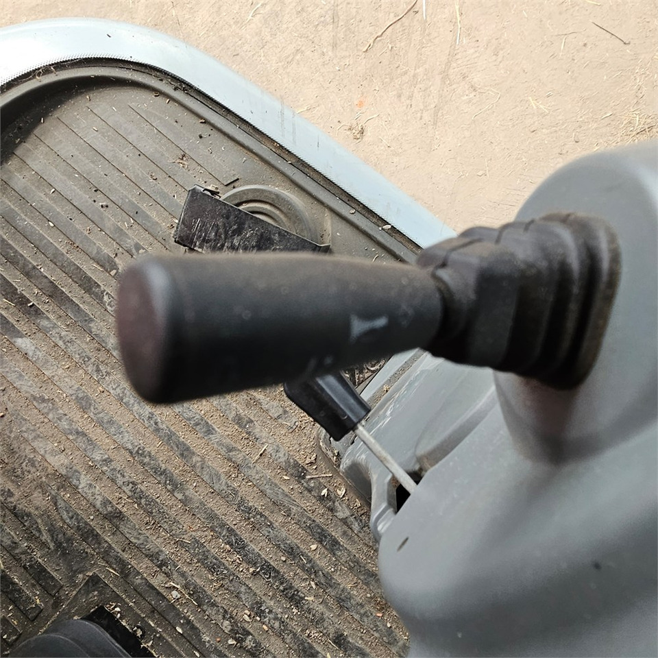 Cosechadora Massey Ferguson Centora 7282: foto 26