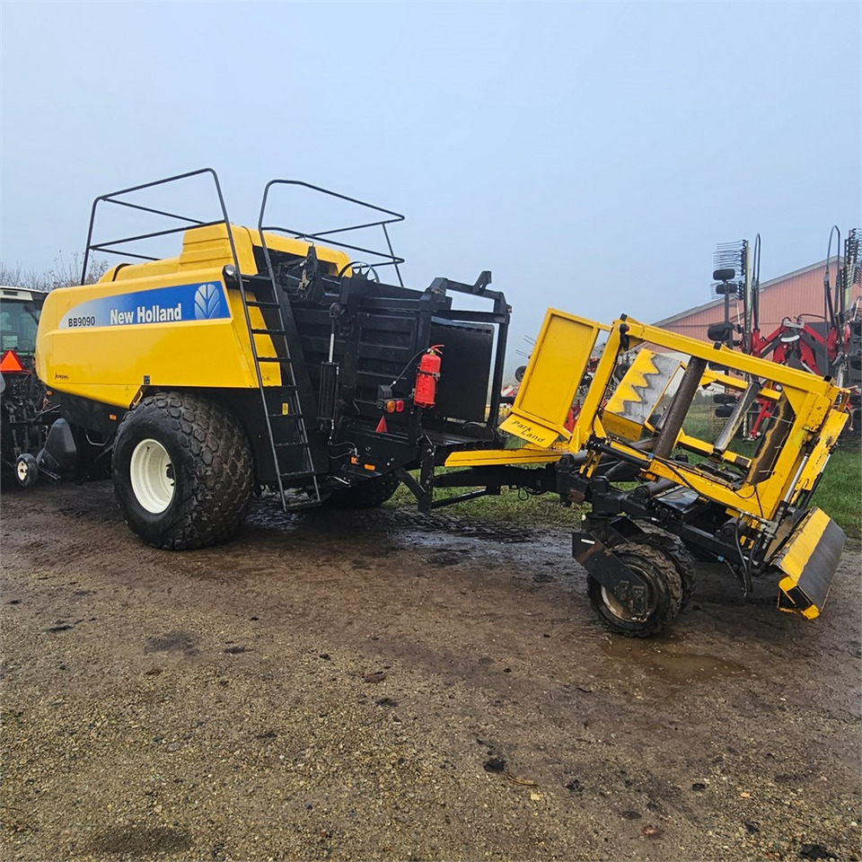 New Holland BB9090 - Maquinaria de henificación: foto 4 New Holland BB9090 - Maquinaria de henificación: foto 4