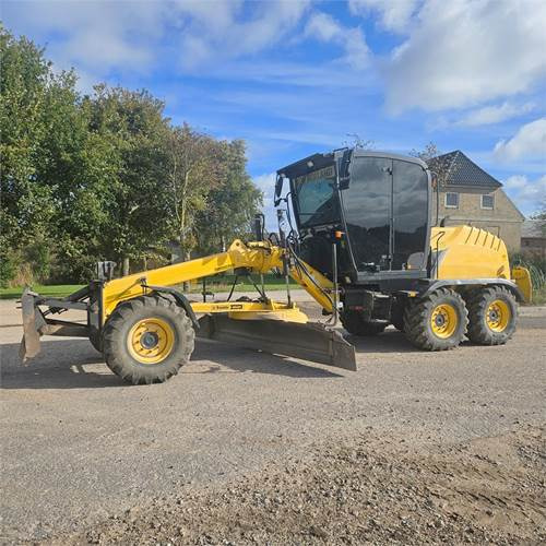 New Holland F 106.7A - Grader: foto 3 New Holland F 106.7A - Grader: foto 3