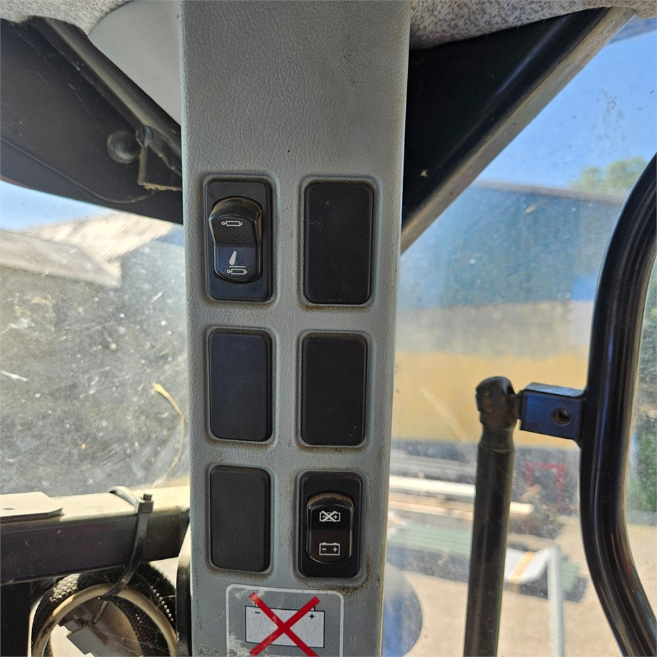 Tractor New Holland T7.235 Power Command: foto 24