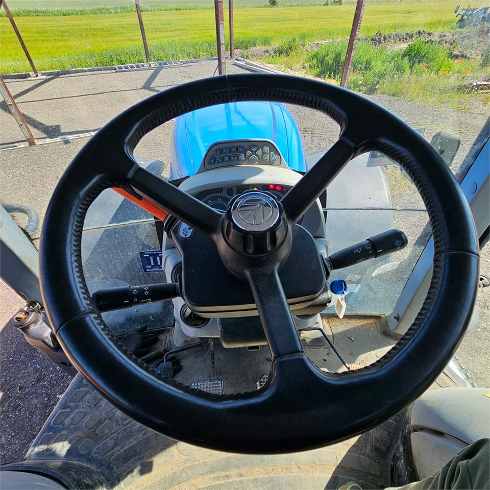 Tractor New Holland T7.235 Power Command: foto 10