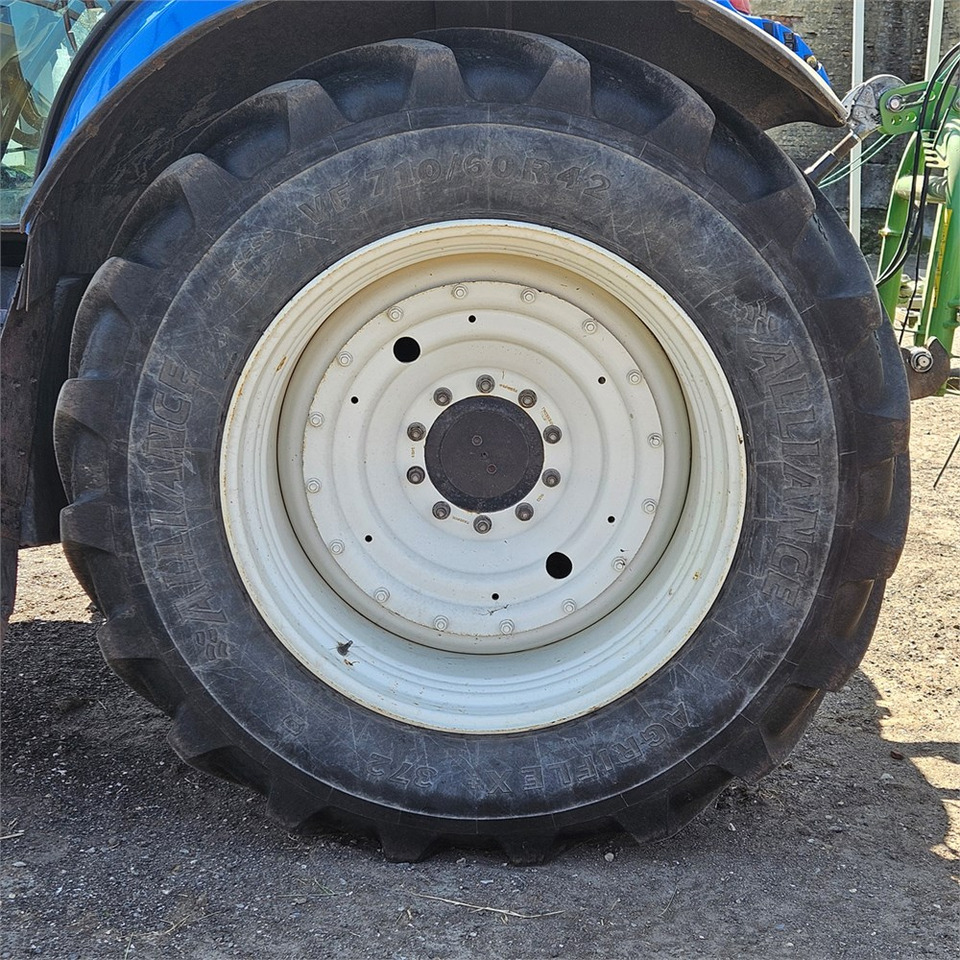 Tractor New Holland T7.235 Power Command: foto 46