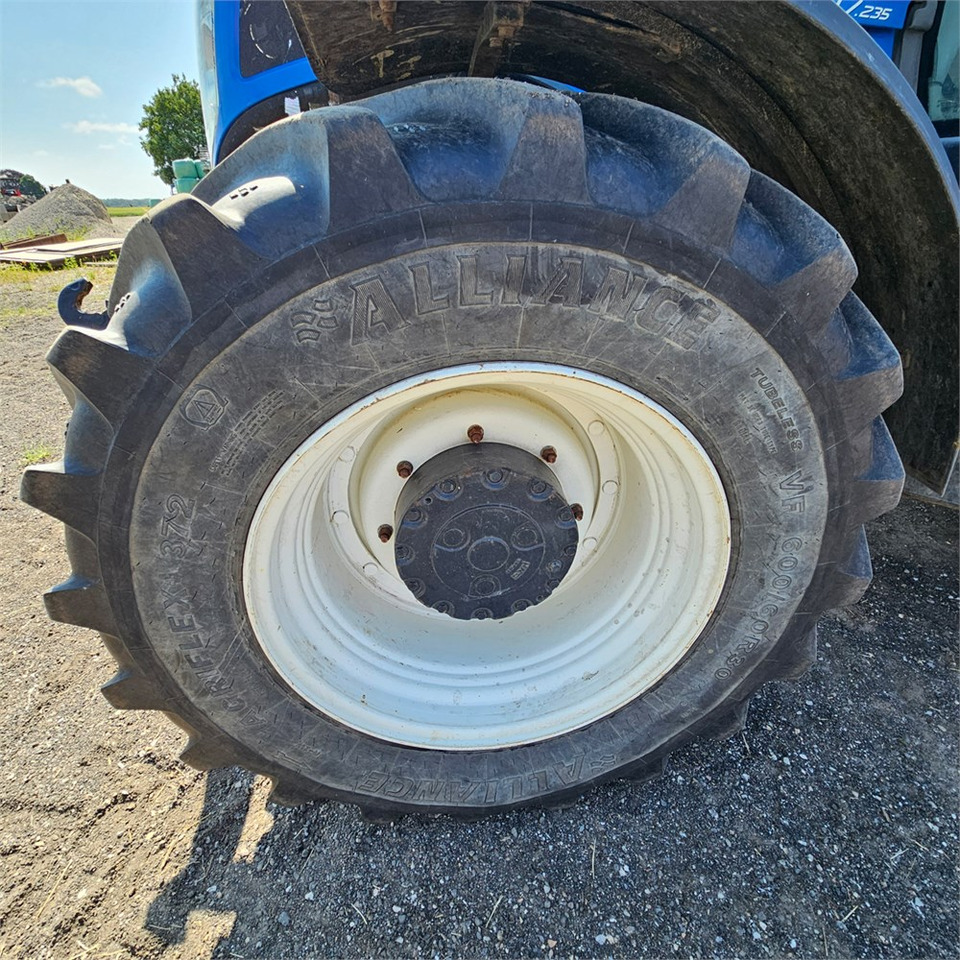 Tractor New Holland T7.235 Power Command: foto 44