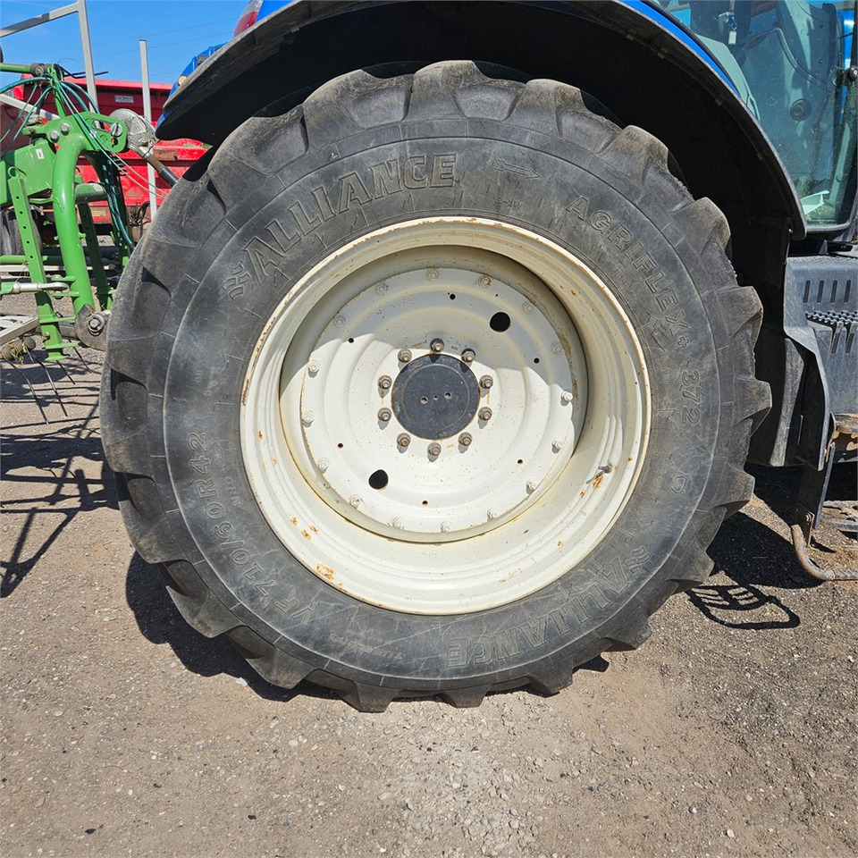 Tractor New Holland T7.235 Power Command: foto 48